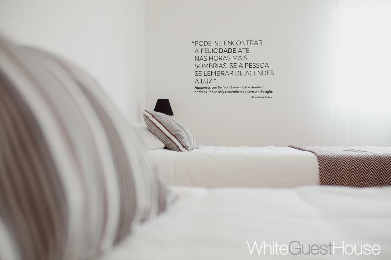 White Guest House Peniche Eksteriør billede